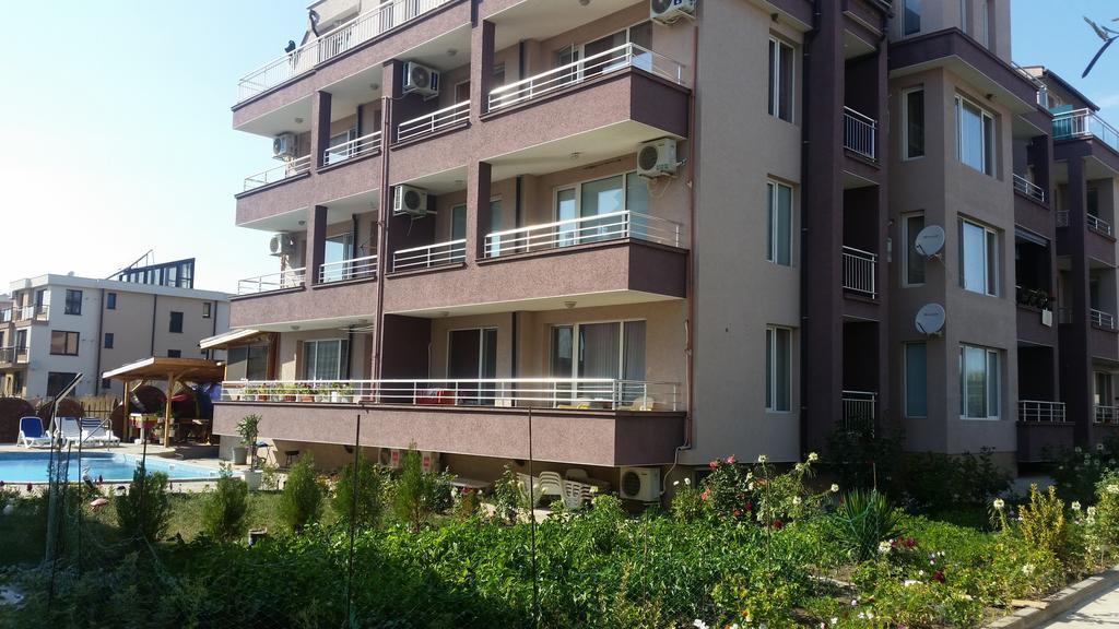 Anfid Apartments Burgas Extérieur photo
