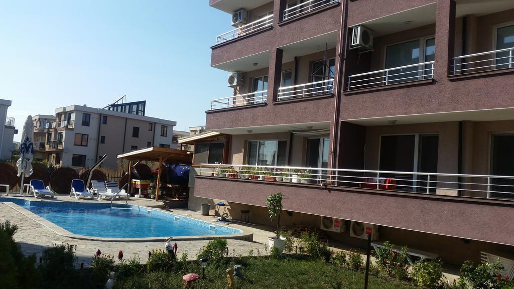 Anfid Apartments Burgas Extérieur photo