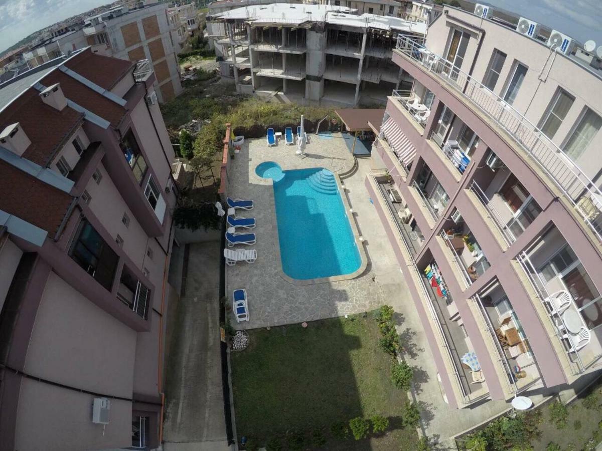Anfid Apartments Burgas Extérieur photo