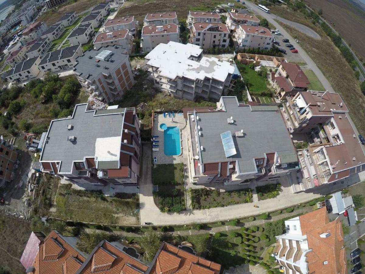 Anfid Apartments Burgas Extérieur photo